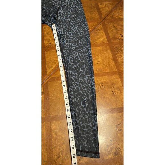 Zyia Active Stone Leopard Scrunch Butt Tight Leggings Size 0 High Rise Workout - Picture 7 of 8